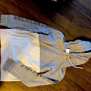 American Eagle sweatshirt